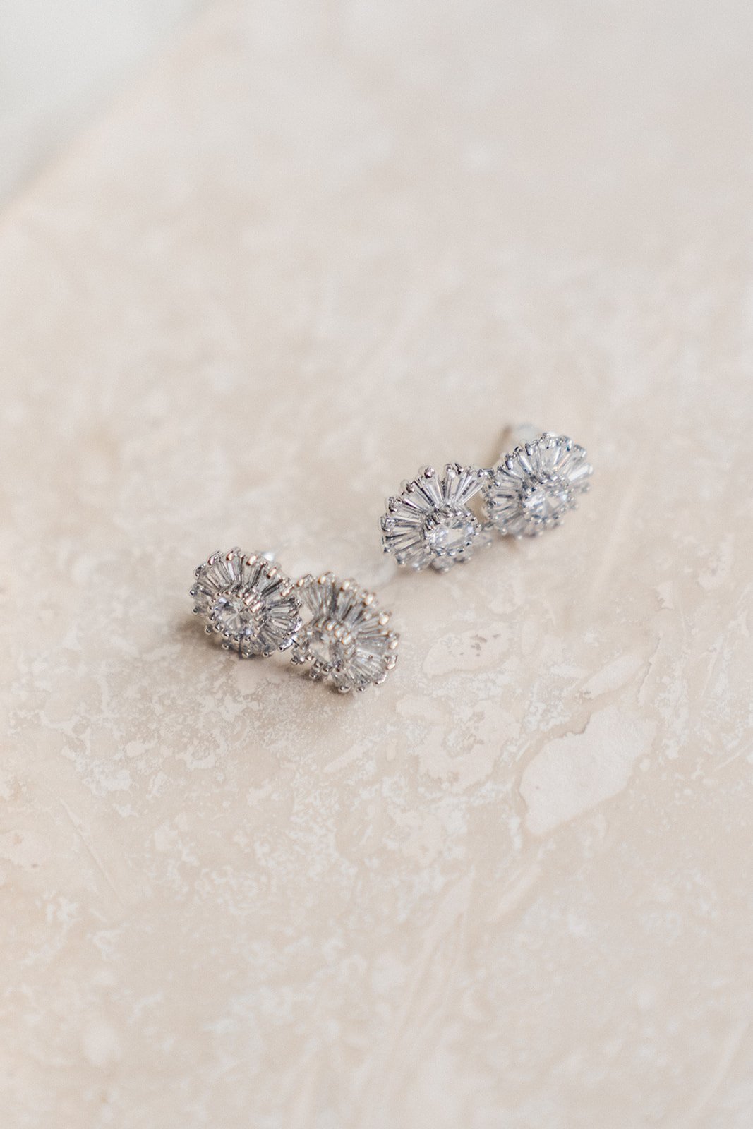 Rhodes - Boucles d'oreilles avec  fleurs en strass