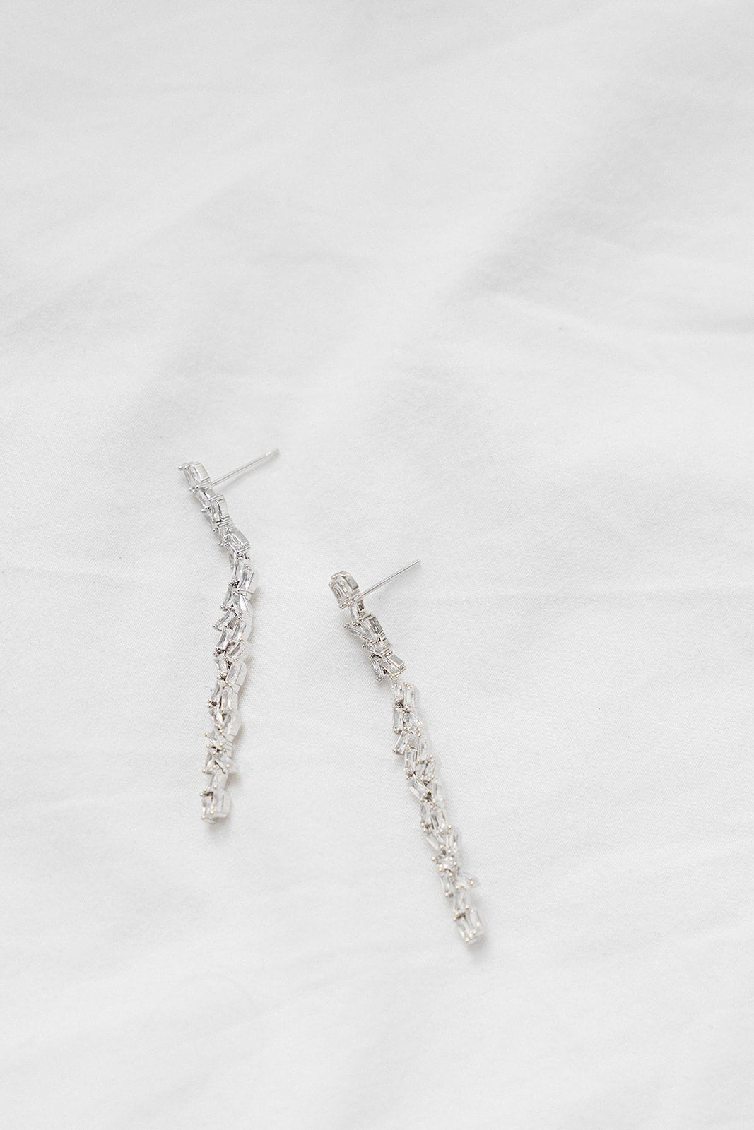 Millie - Boucles d'oreilles pendantes avec strass