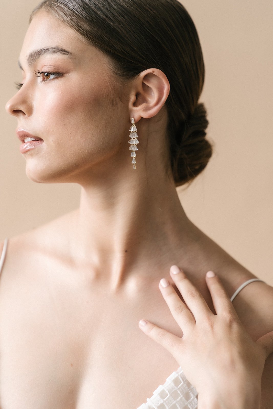 Selah - Boucles d'oreilles pendantes en forme de chandelier en cristal